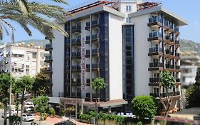 Kleopatra Micador 4*